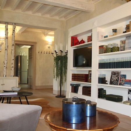 A14 Pietrasanta La Dama del Bosco Bed and Breakfast Esterno foto
