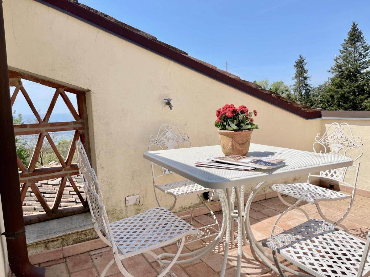 A14 Pietrasanta La Dama del Bosco Bed and Breakfast Esterno foto